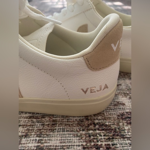 Veja Women's Campo Sneaker - Picture 4 of 8